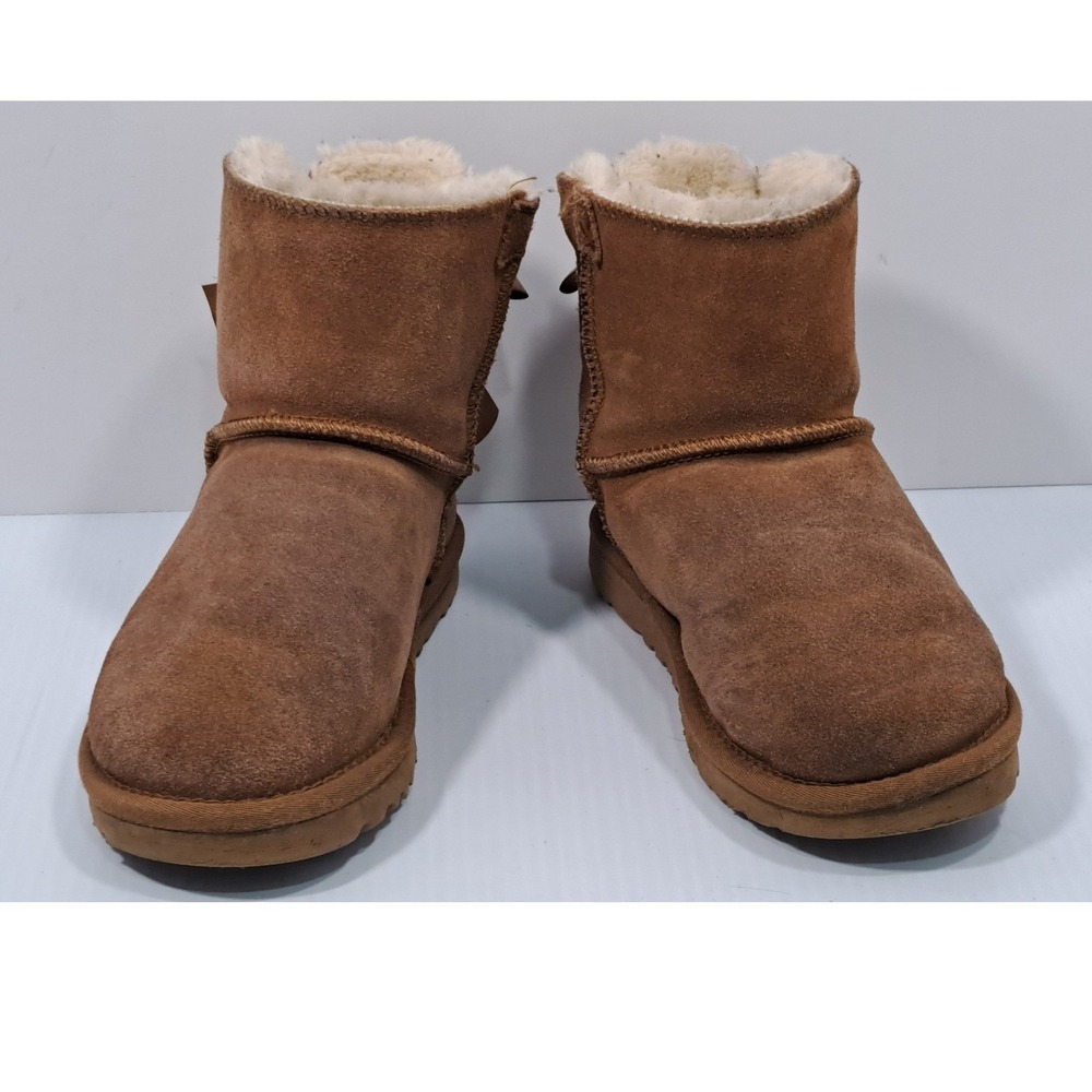 UGG Women Chestnut Suede Sheepskin Lining Ankle Boots with Rear Satin Bow 36
